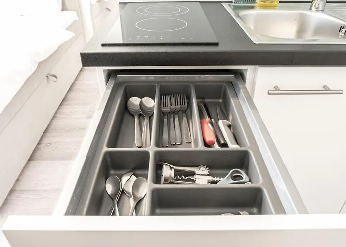 Urban Oasis With Queen Bed And View Be-13 * Curych