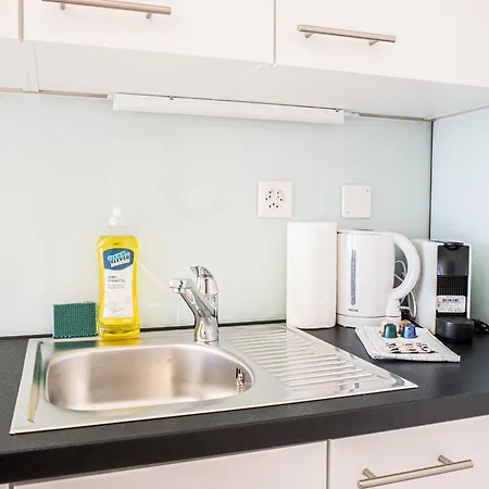 Urban Oasis With Queen Bed And View Be-13 *