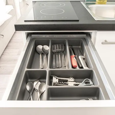 Urban Oasis With Queen Bed And View Be-13 * ציריך